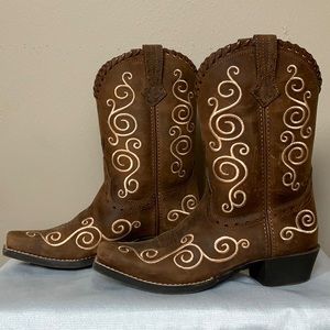 Ariat Girls Shelleen Western Boots, Distressed Brown, Size 13.5